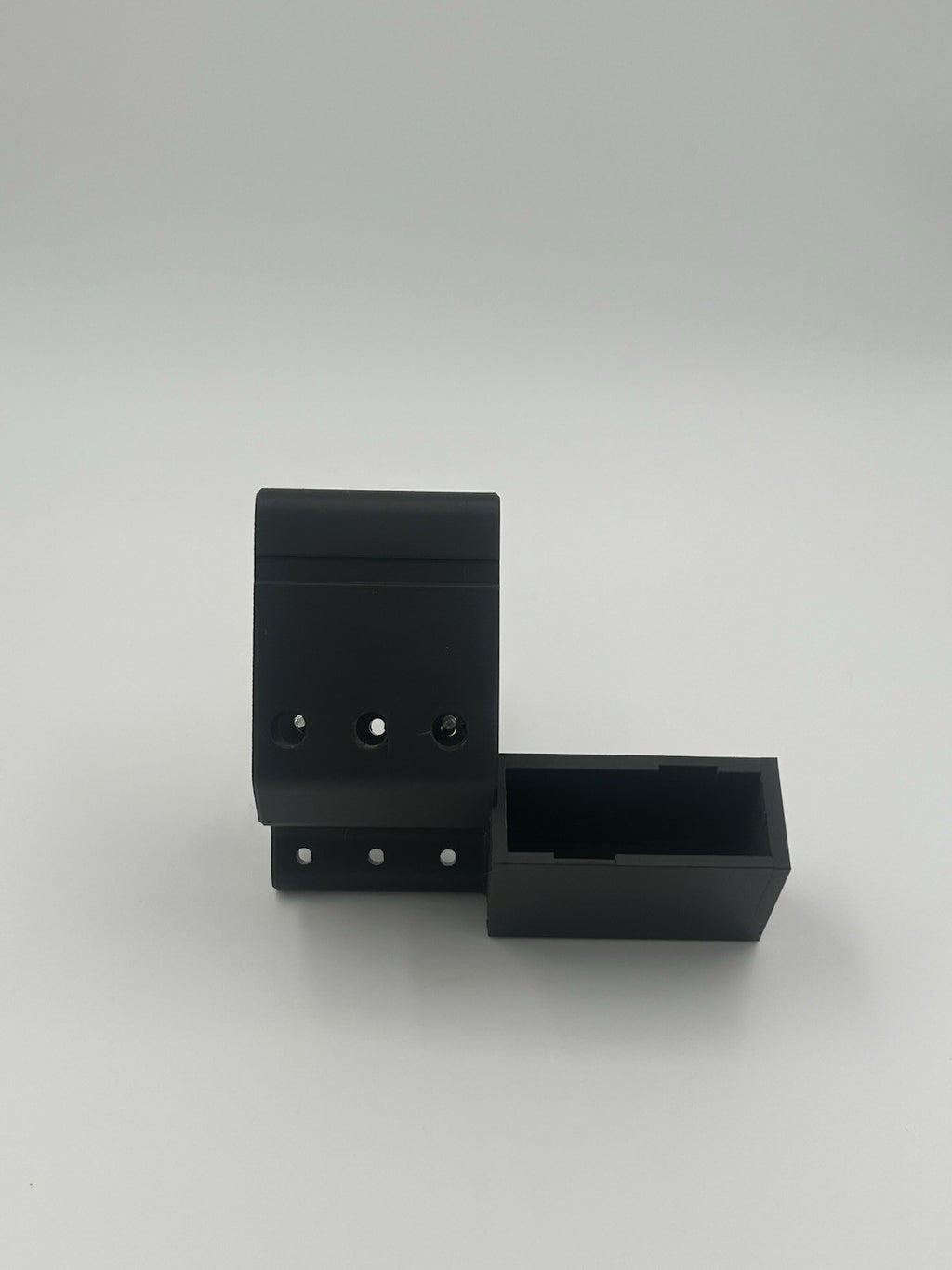 Wall Mount for AR15 and M4, Gun Rack, Rifle Storage, Black